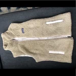 EUC Patagonia Sherpa Vest Tan Small